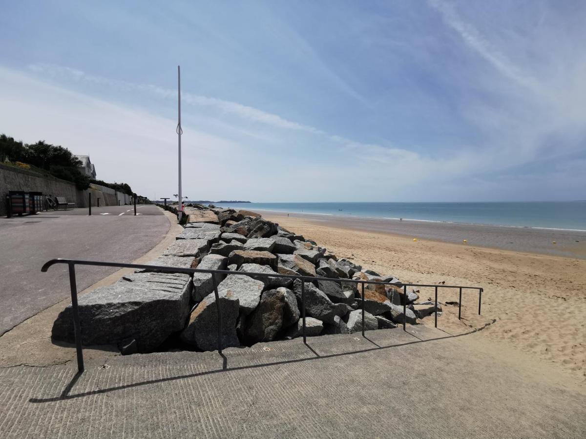 Вилла Escapade Saint-Martin de Brehal Экстерьер фото